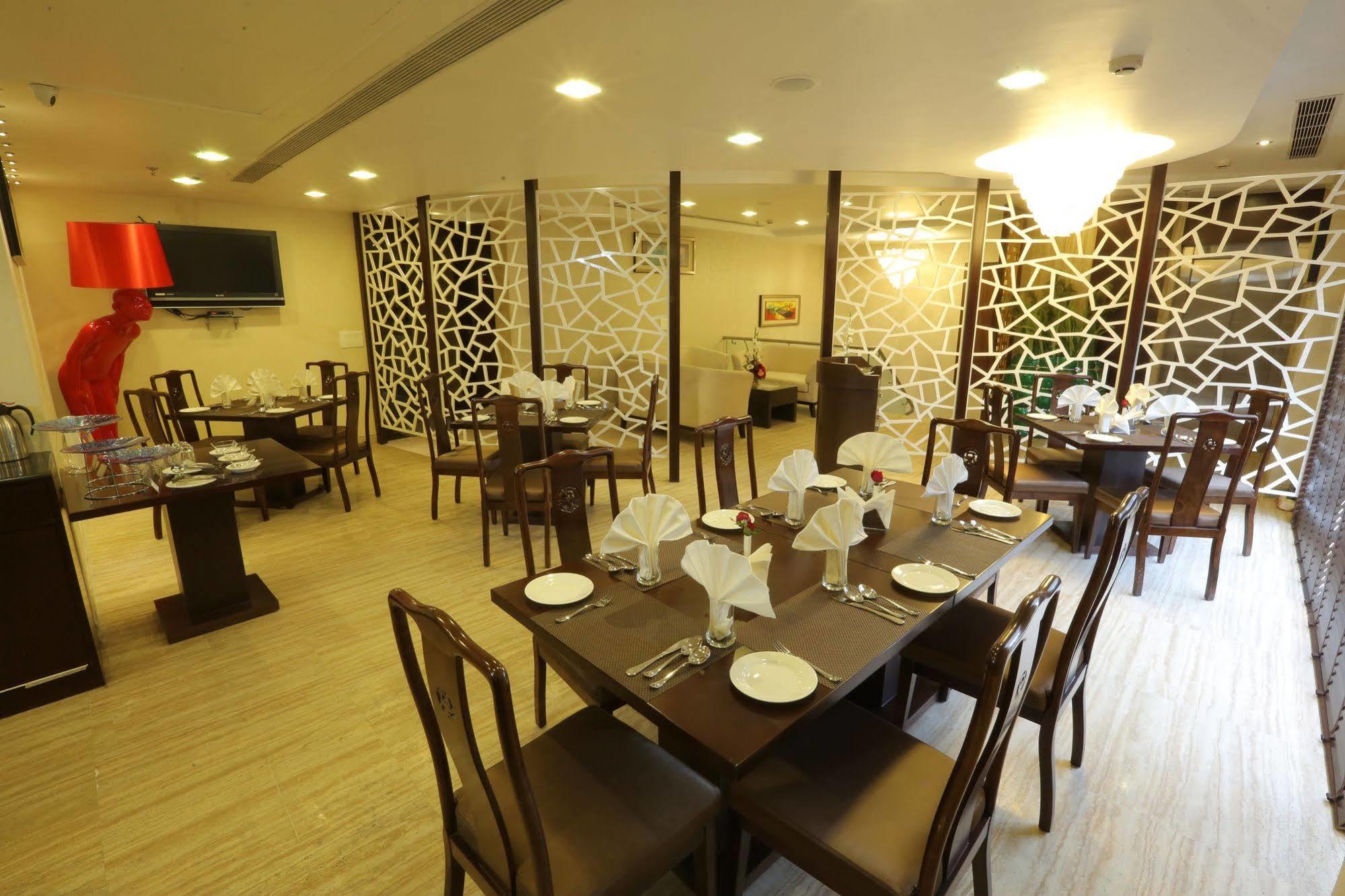Five Elements Hotels Delhi- North Avenue New Delhi Bagian luar foto