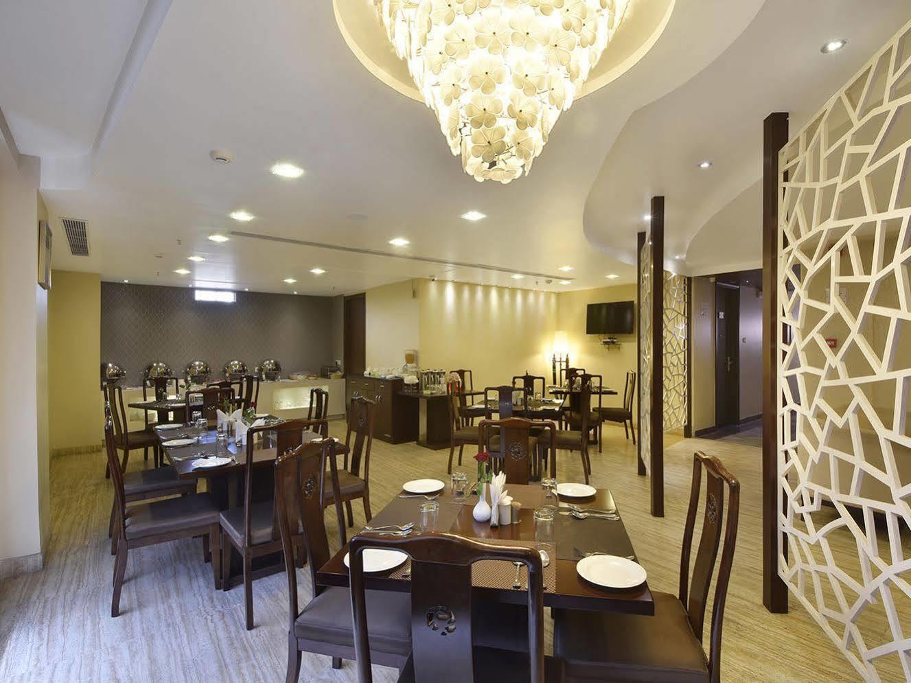 Five Elements Hotels Delhi- North Avenue New Delhi Bagian luar foto